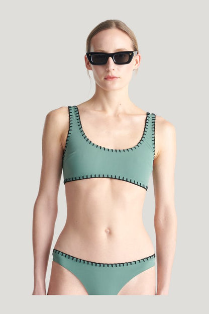 Malti - Bikini top — model side