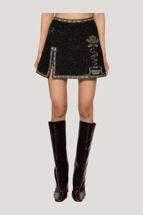 Poseidon Skirt - Onyx — model side