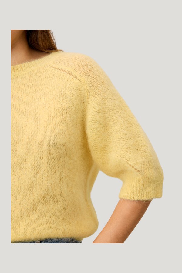 Pull OLIVIA — model side
