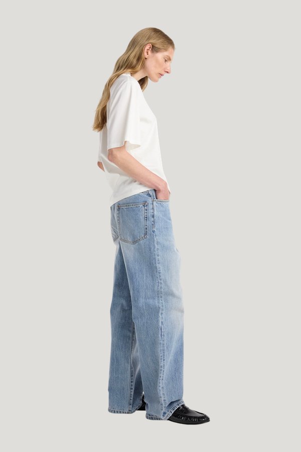 Oversized cotton silk t-shirt — model side