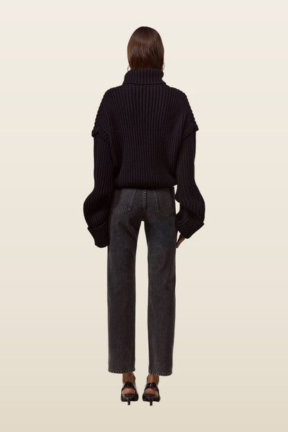 Oversized Ribbed Wool Sweater — carry 4