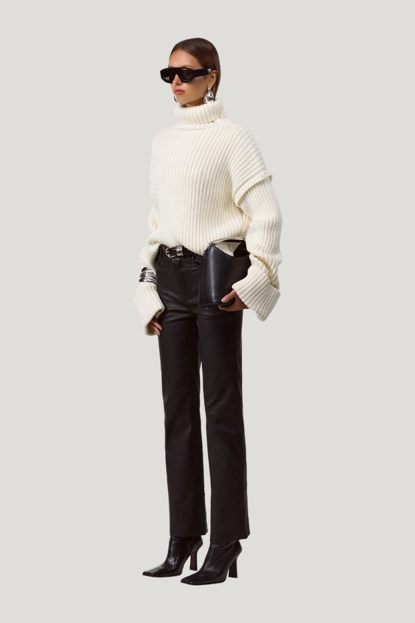 Oversized Ribbed Wool Sweater — carry 3