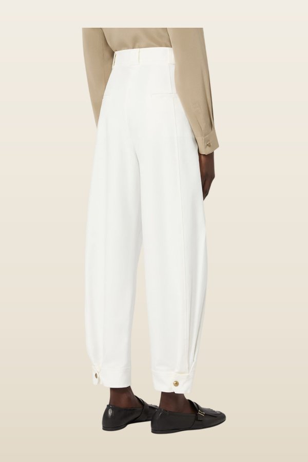 Stretch cotton canvas trousers — model back