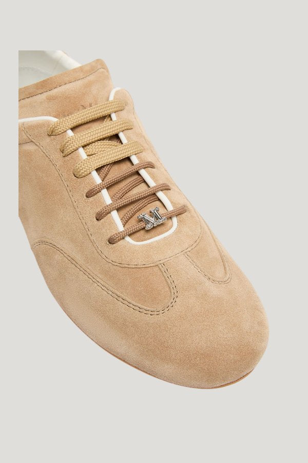 Flat split-leather trainers — model side