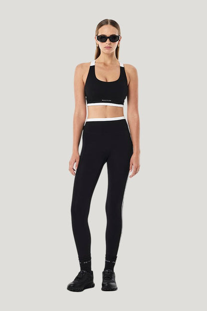 Rapid Full Length Pocket Legging — model front