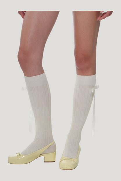 Recital Socks — model front