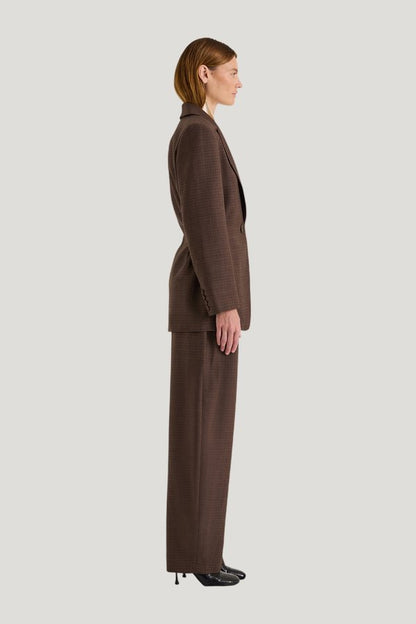 Sadie Blazer — carry 3