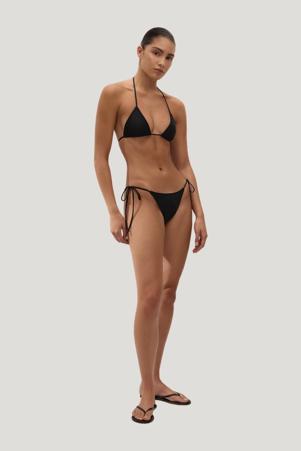 Sete Bikini Top — model side