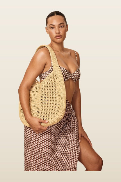 Shell Beach Bag - Natural — model back