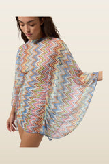 Short cover-up caftan with batwing sleeves — model back