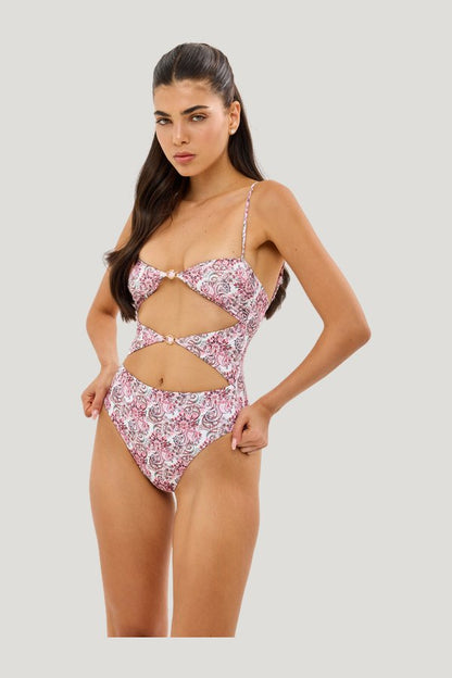 Sidny Rockrose Paisley - One Piece — carry 2