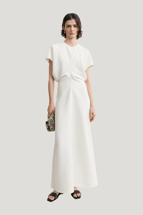 Slouch waist dress — model front