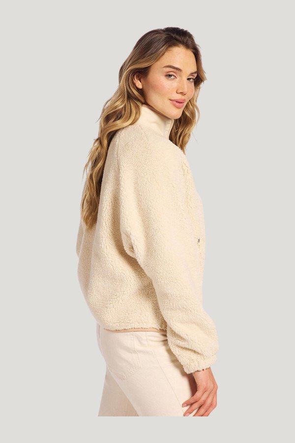 Summit Sherpa Pullover — carry 3