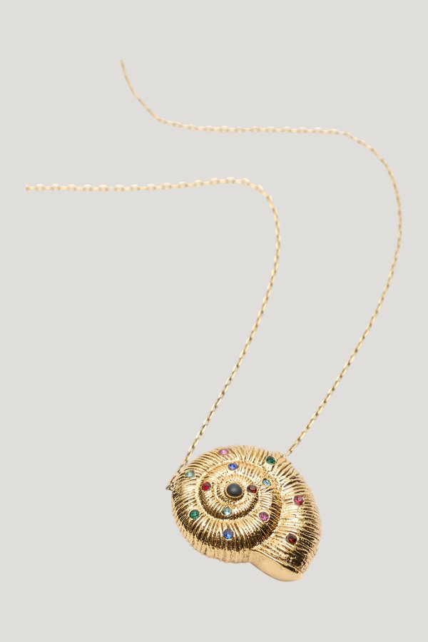 Taelia - Gold — model front