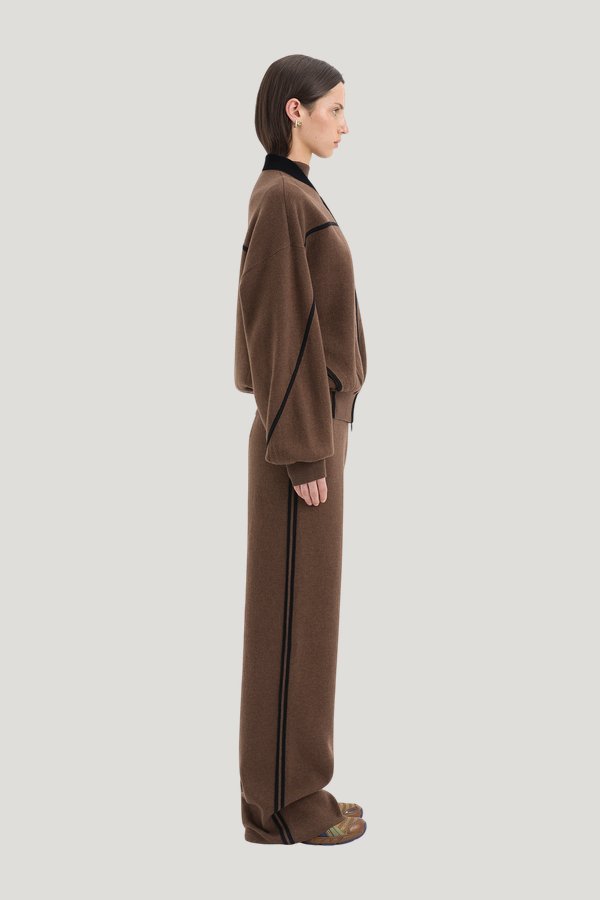 Tanel Knit Pant — model side
