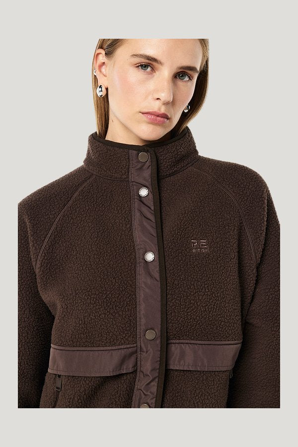 Technique Jacket In Coffee — model side
