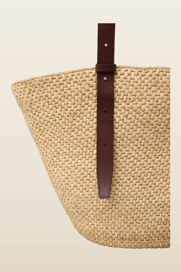 The Bianca Raffia Bag Large — model back
