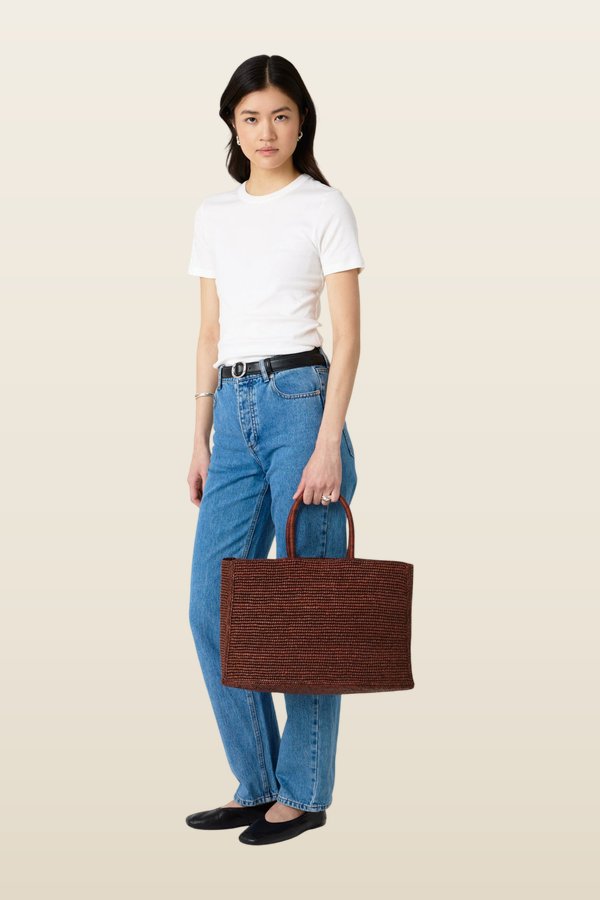 The Charlotte Raffia Bag Large — model back