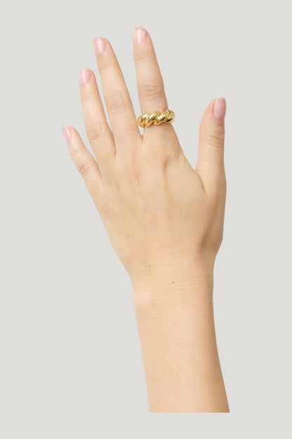 The Christine Ring — model side