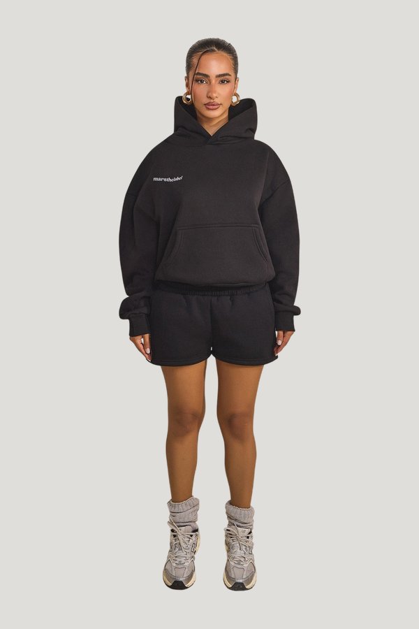 The Classics Shorts — model front