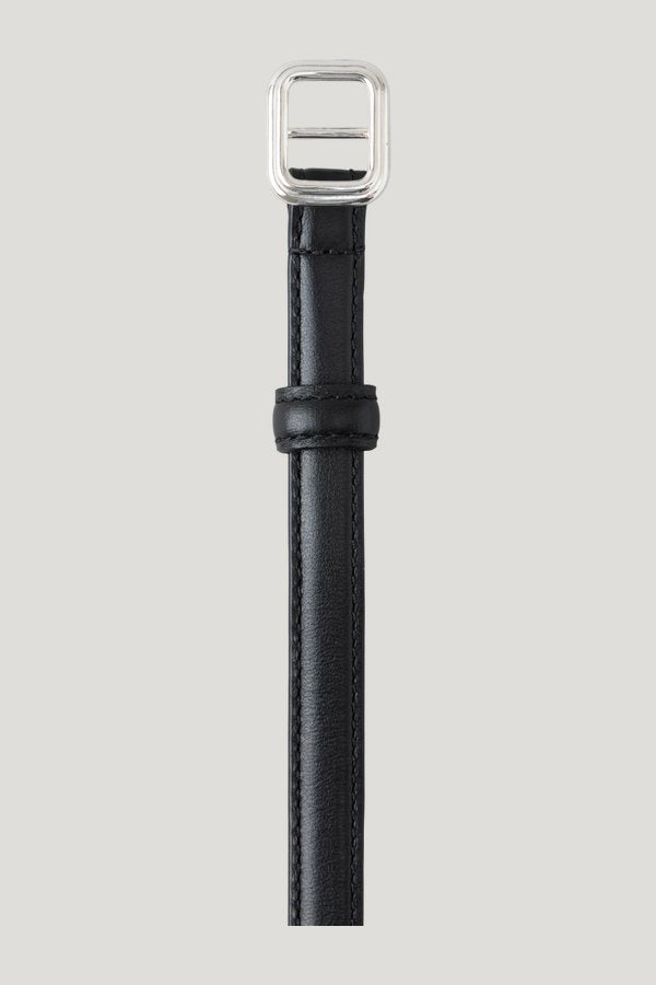 The Georgia Slim Belt — model front
