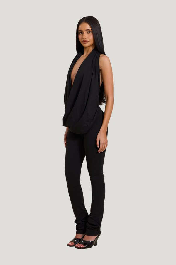 Leia Trousers — model side