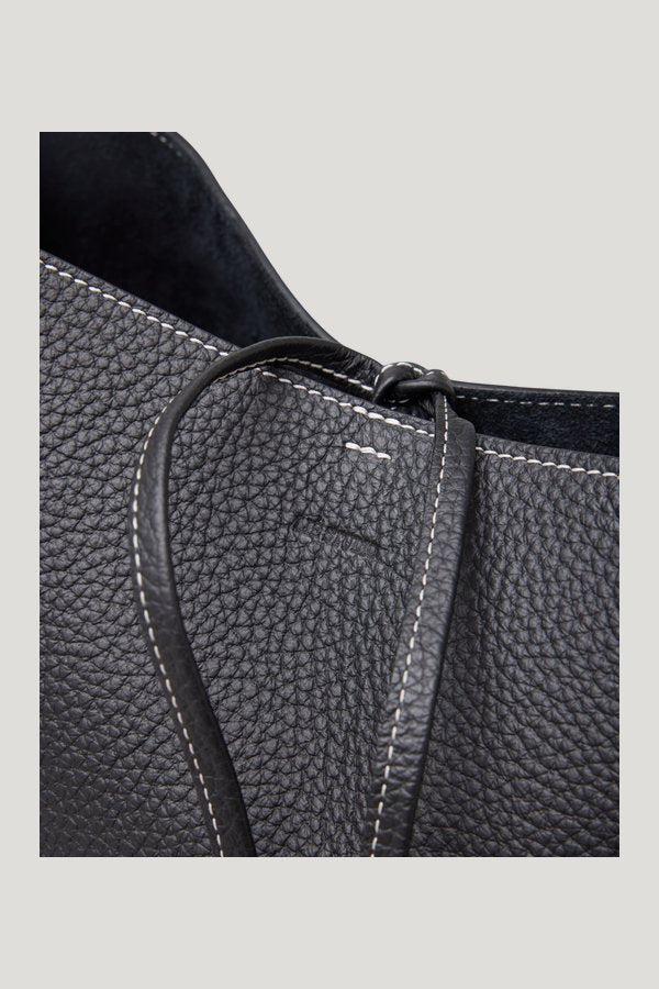 The Norma Tote — model side