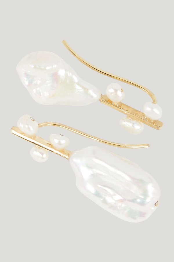 The Secret We Know Earrings - Vermeil — model side