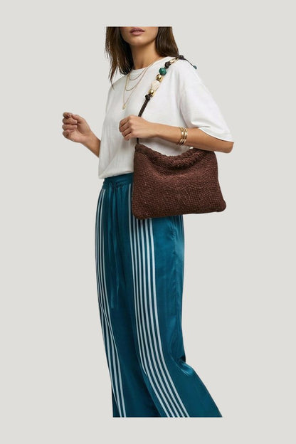 Tie Breaker Shoulder — model front