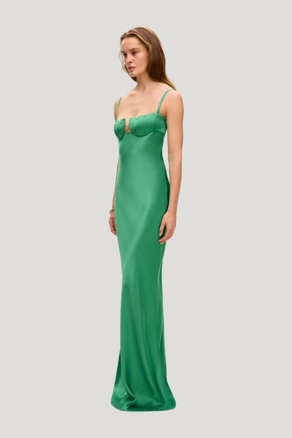 Tulip dress — model side