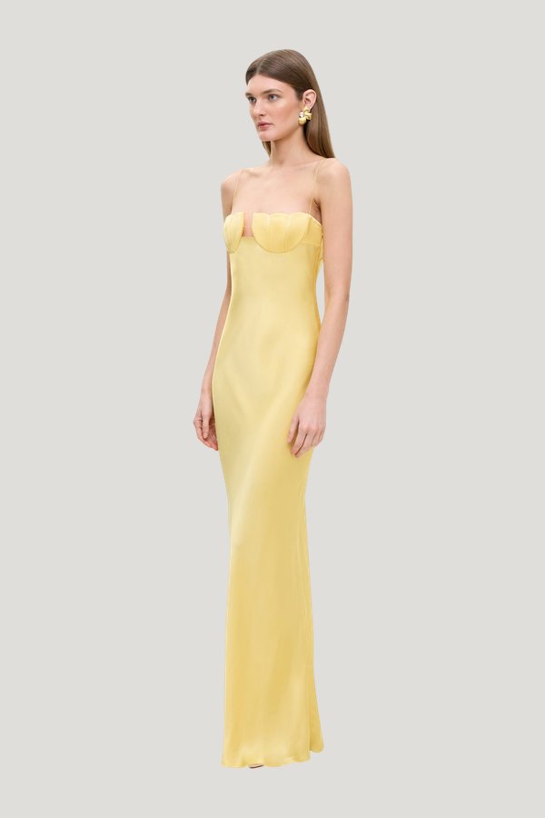 Tulip dress — model side