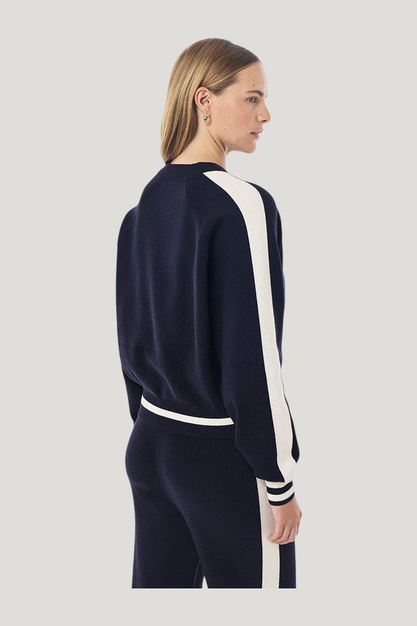 Verge Knit Crew — model side