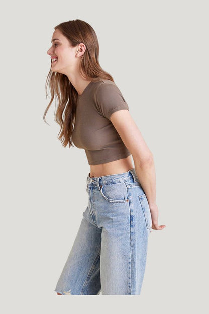 Baby Tee — model side